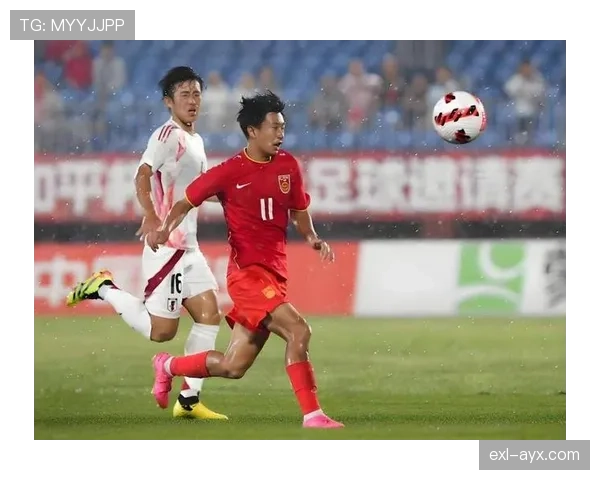 足球关键先生神勇发挥助球队逆转，状态回暖引球迷热议