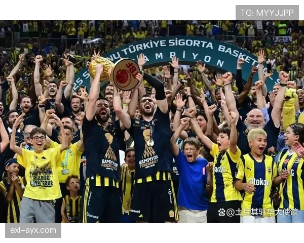 费内巴切控制比赛节奏，展现出卓越控球能力，值得关注的表现突出。