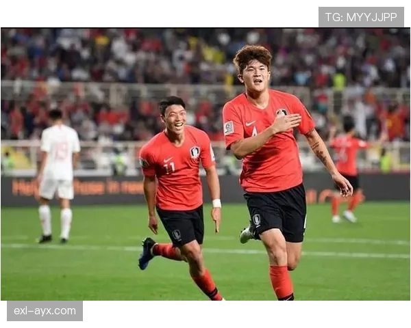 金玟哉那不勒斯时期表现稳健，防守能力备受认可