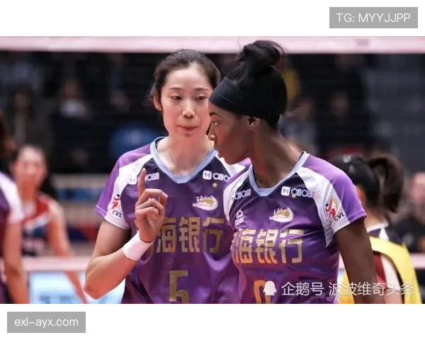 吕小军训练室里活像隐士，出门就被一堆快闪摄像头围堵？！